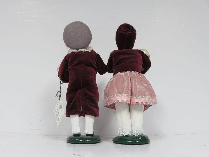 Byers Choice "Snow Globe" Carolers