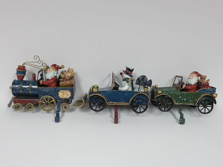 Mantle Stocking Holders