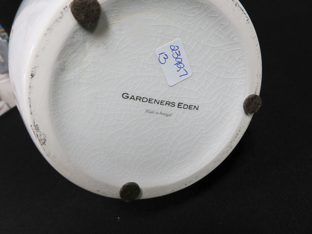 Gardeners Eden Vase