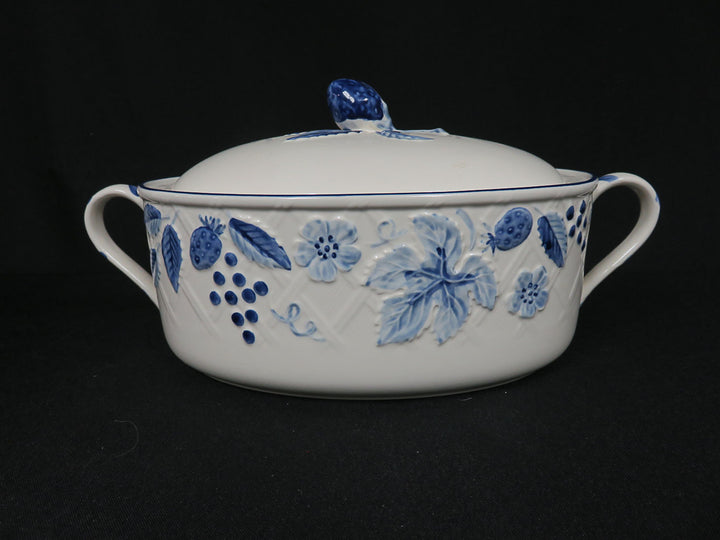 Mikasa Casserole with Lid