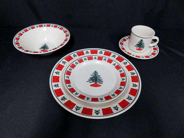 "Holiday Homecoming" Stoneware Set