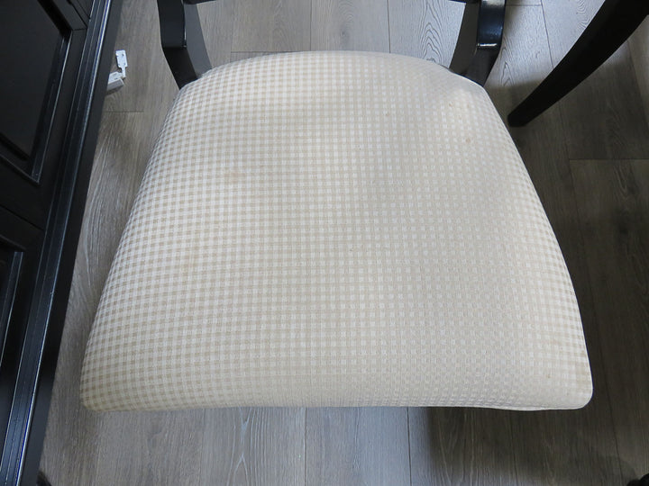 Farmhouse Style Table & Chairs