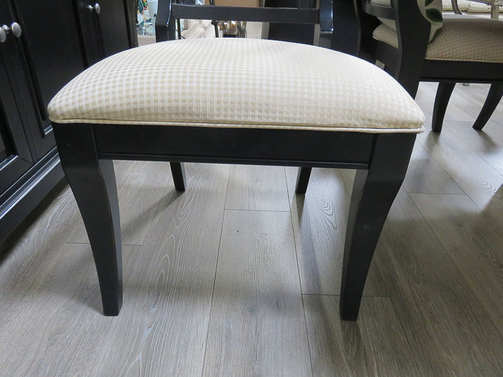 Farmhouse Style Table & Chairs