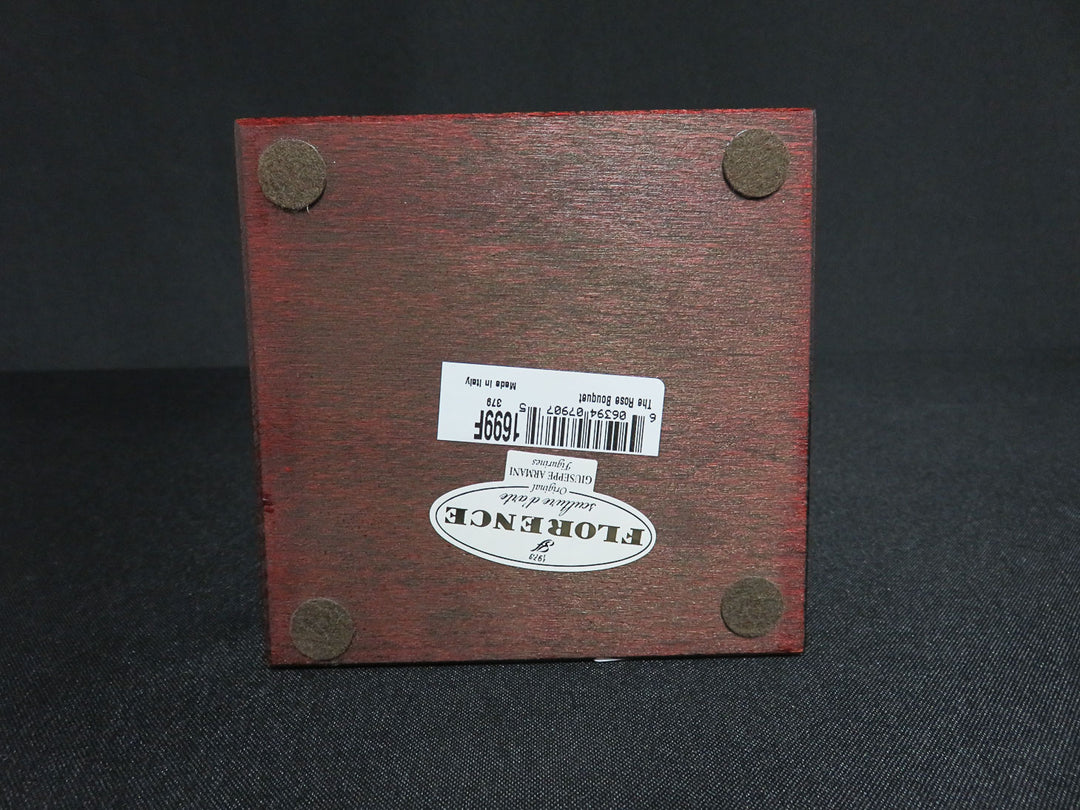 Giuseppe Armani Figurine