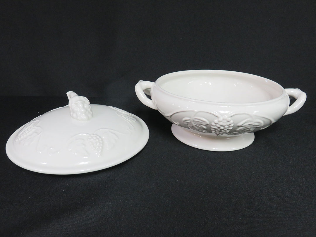 Red-Cliff Covered Dish