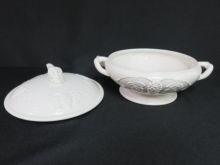 Red-Cliff Covered Dish