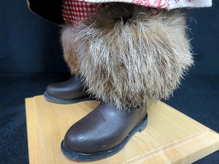 Lynn Haney Santa Figurine