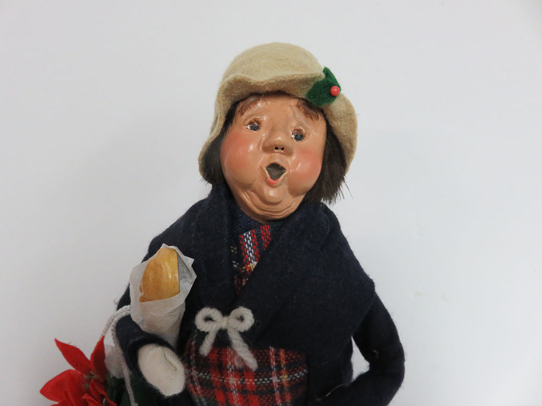 Byers Choice Male Shopper Caroler