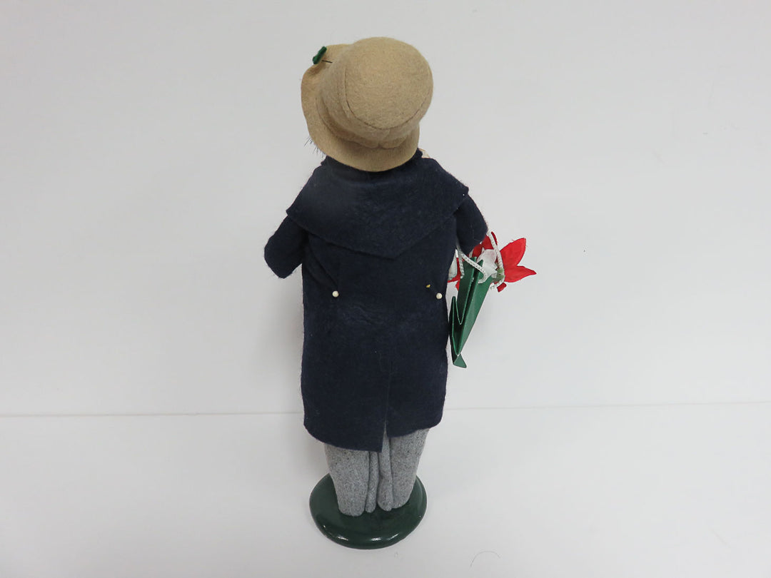 Byers Choice Male Shopper Caroler