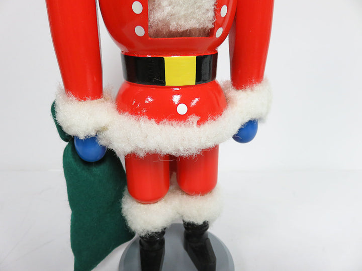 Erzgebirgische Volkskunst Nutcracker