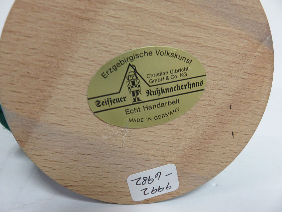 Erzgebirgische Volkskunst Nutcracker