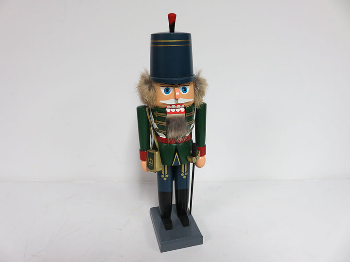 Erzgebirgische Volkskunst KWO Nutcracker