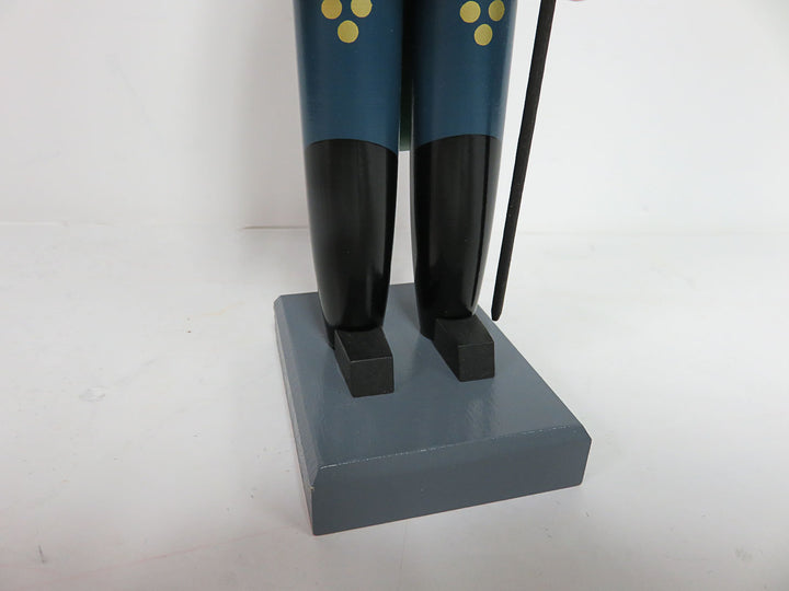 Erzgebirgische Volkskunst KWO Nutcracker