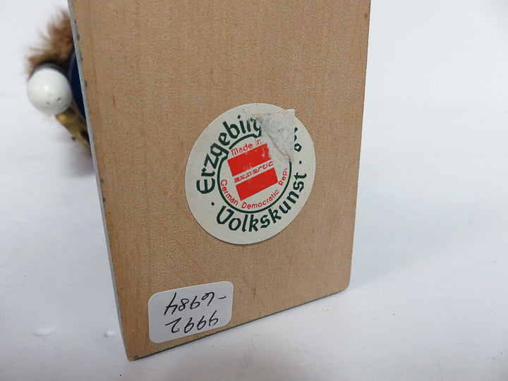 Erzgebirgische Volkskunst KWO Nutcracker