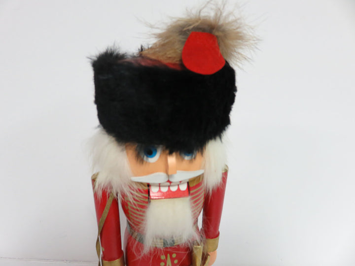 Erzgebirgische Volkskunst KWO Nutcracker