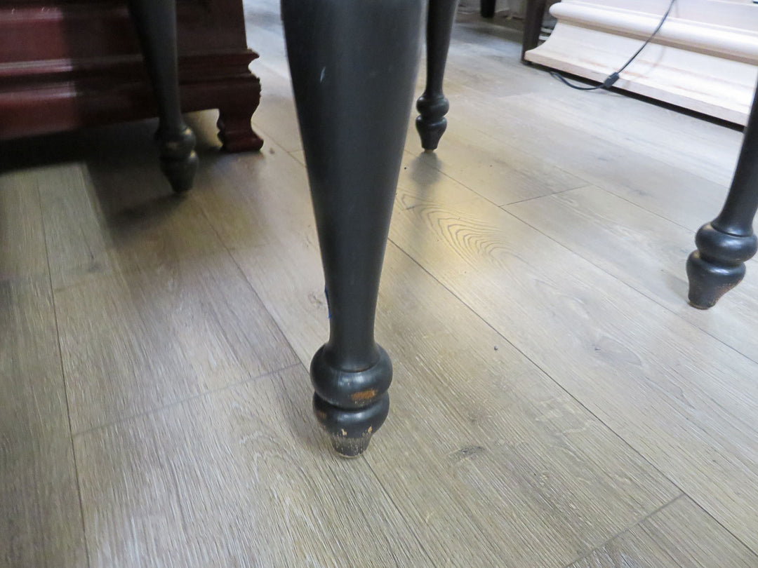 Thomasville Black End Table