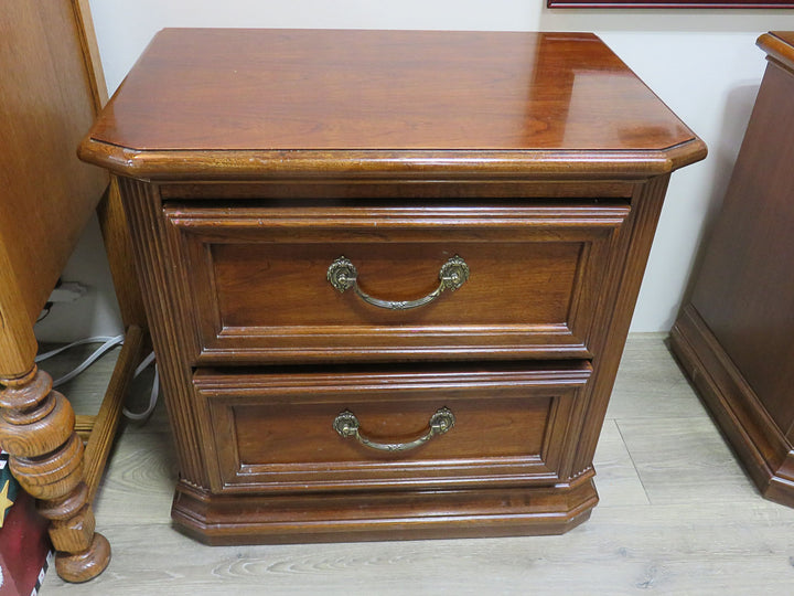 Thomasville Cherrry Nightstand