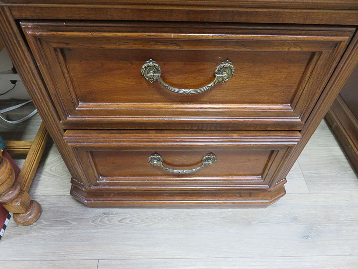 Thomasville Cherrry Nightstand