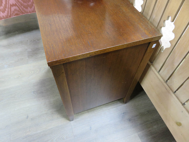 Century End Table