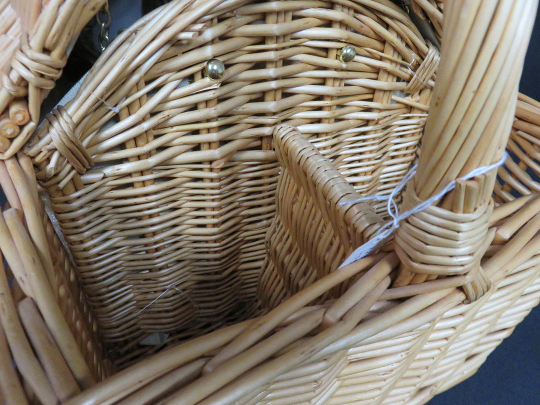 Wicker Picnic Basket for 2