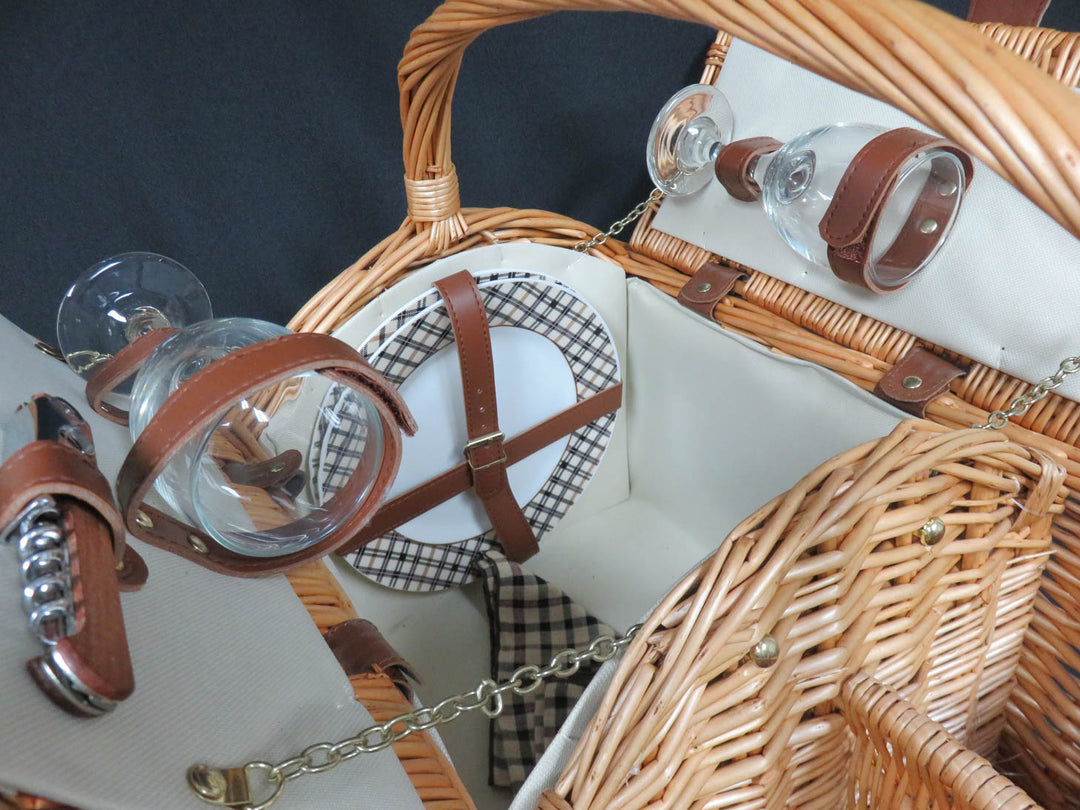 Wicker Picnic Basket for 2