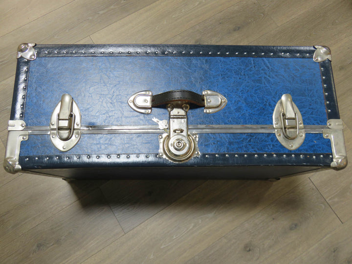 Blue Trunk