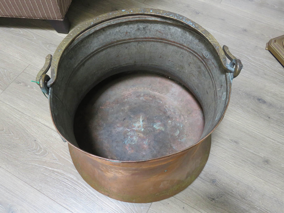 Vintage Copper Dovetail Cauldron