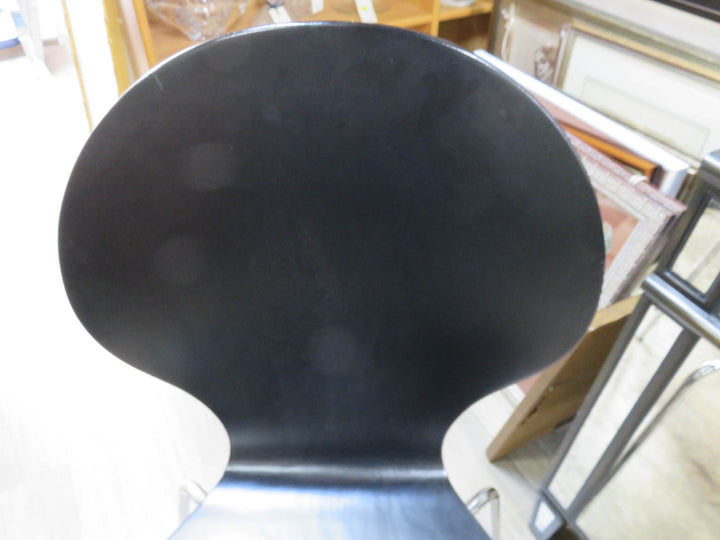 Pair of Stackable Chairs