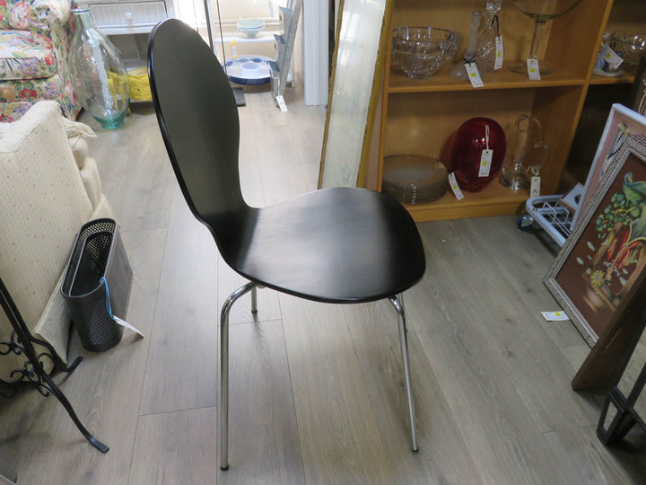 Pair of Stackable Chairs