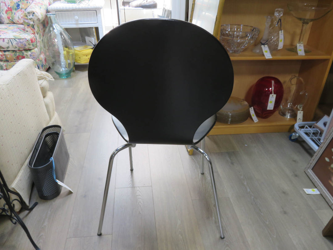 Pair of Stackable Chairs