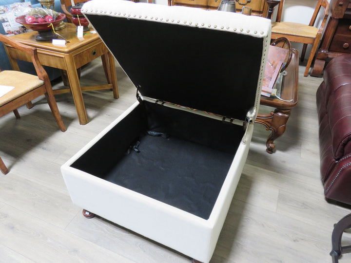 Tufted Storage Ottoman