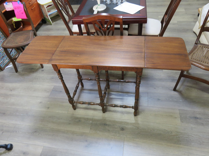 Vintage Drop-Leaf Table