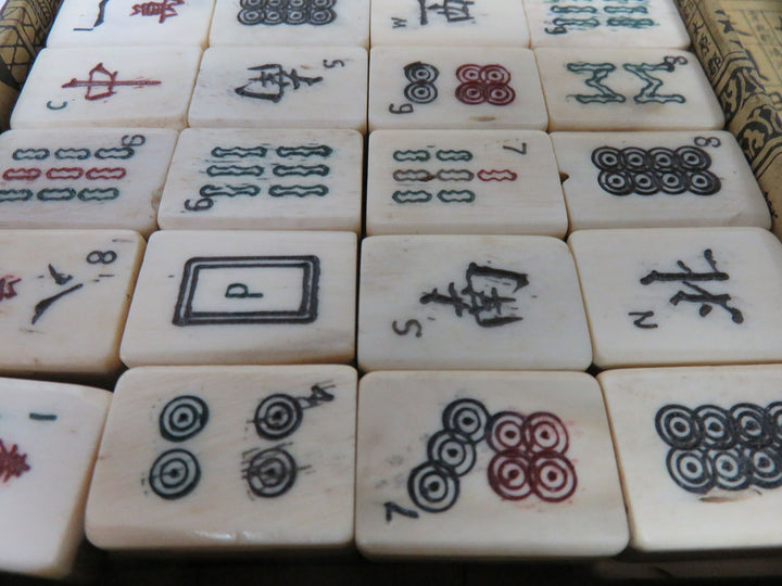 Vintage Chinese Majhong Set