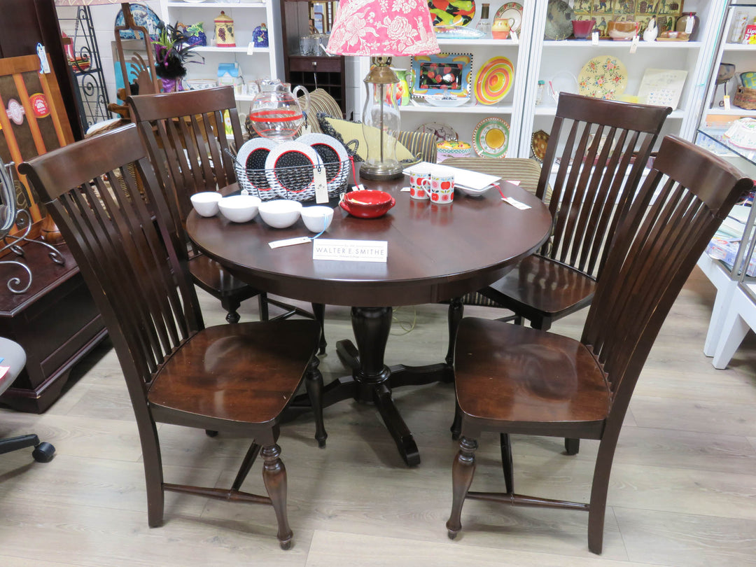 Walter E. Smithe Dining Table & Chairs
