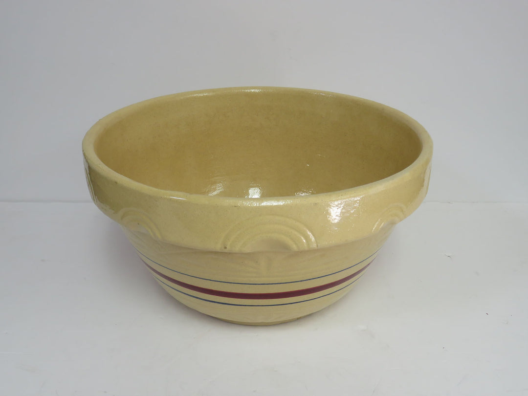 Roseville Dough Bowl
