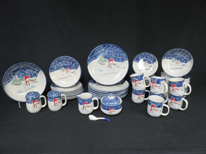 Thomson Pottery Dish Set