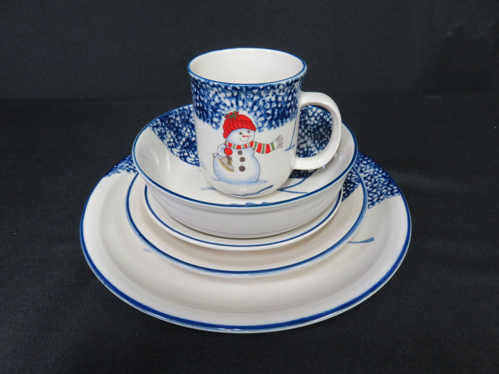 Thomson Pottery Dish Set