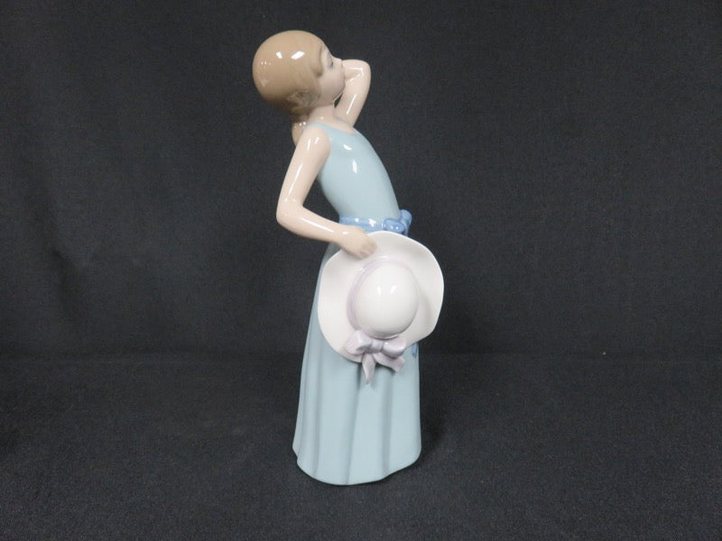 Lladró "Pamela" Figurine
