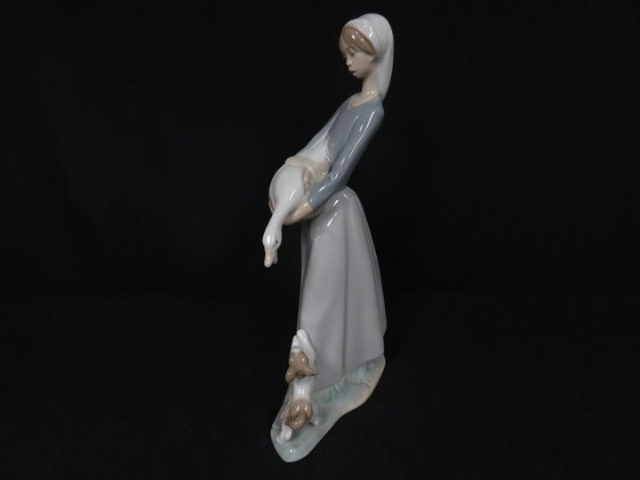 Lladró Figurine