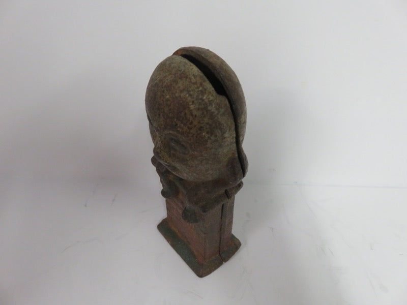 Humpty Dumpty on Wall Bank