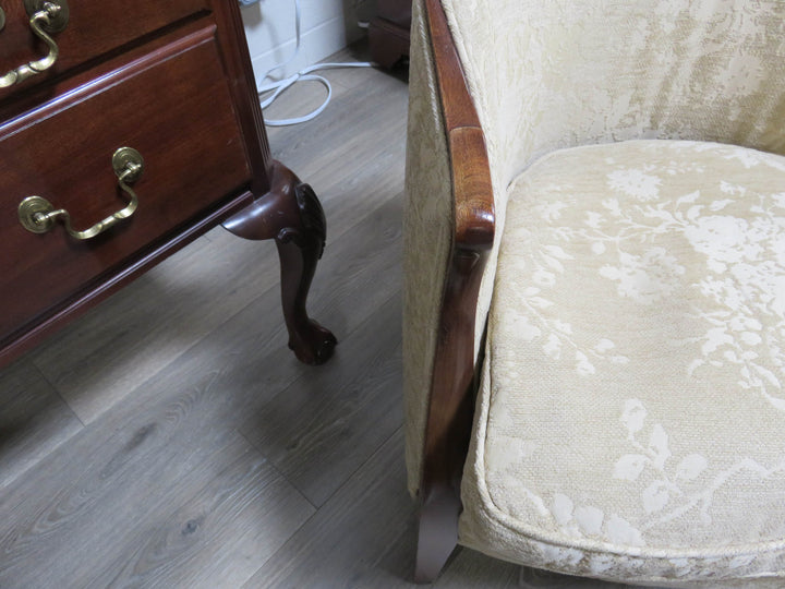 Upholstered Barrel Chair