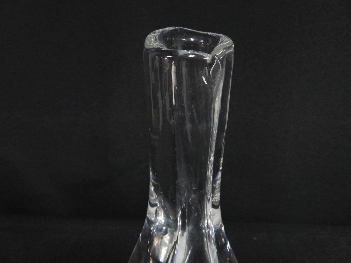 Vintage Sweden Kosta Boda 『Teardrop』 Kosta Boda Teardrop Raindrop drop Vase Signed 47801 Warff
