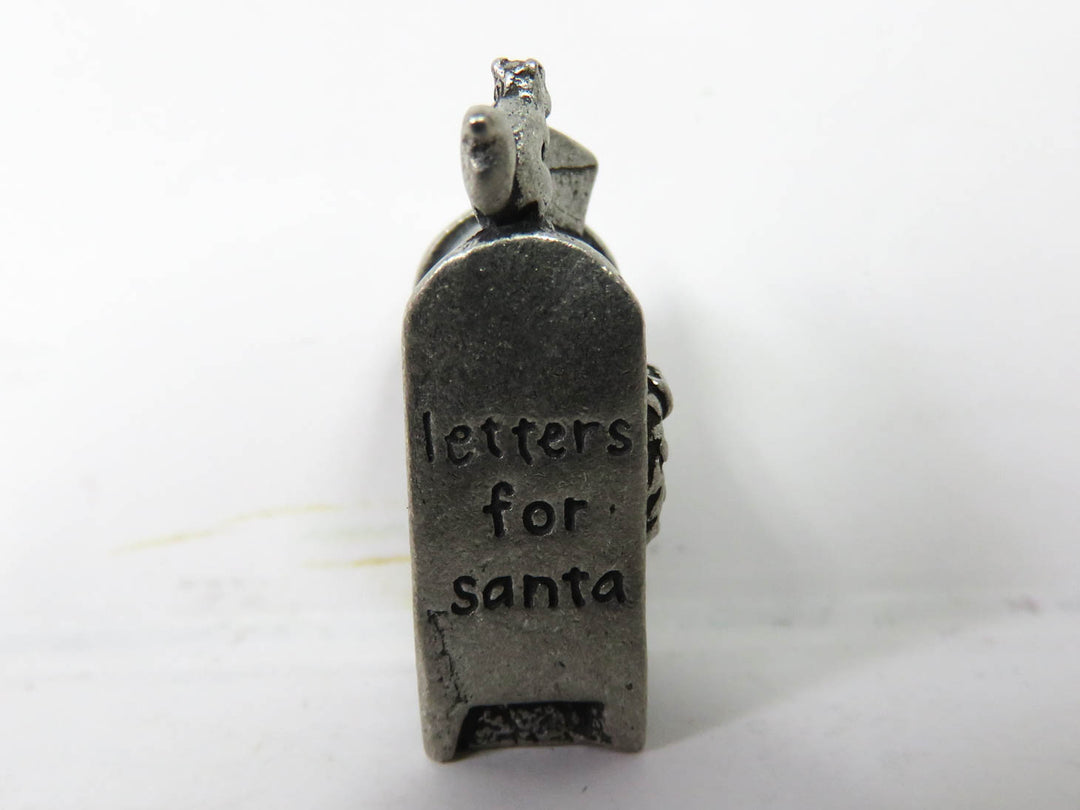 Lisa Leonard "Santa's Sleigh and Letters"