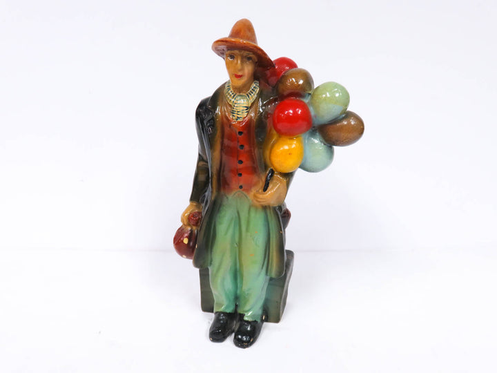 Chalkware Ballon Seller