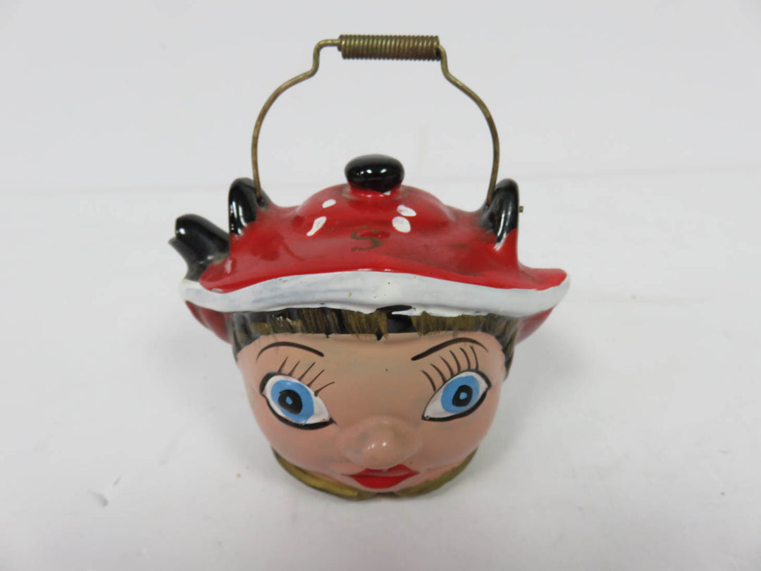 Unique Salt and Pepper Set