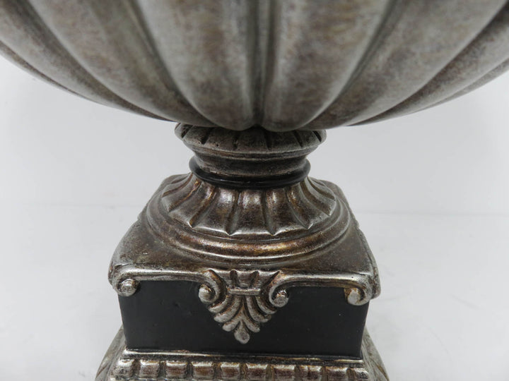 Pedestal Vessel