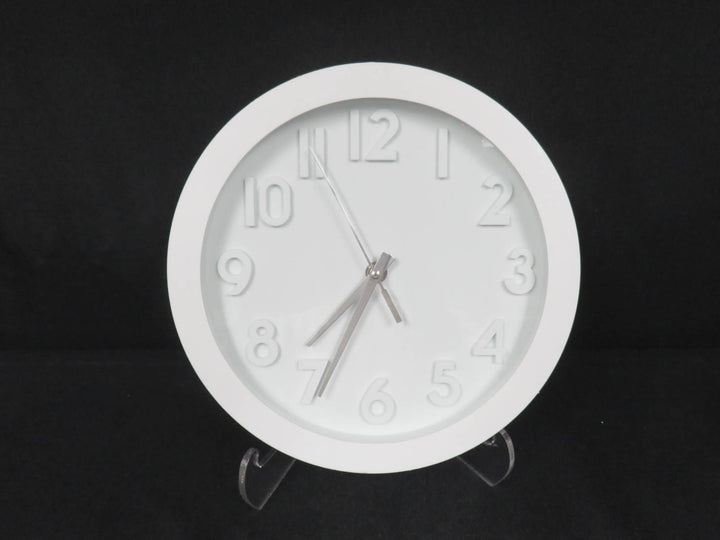 Contemporary Round Clock