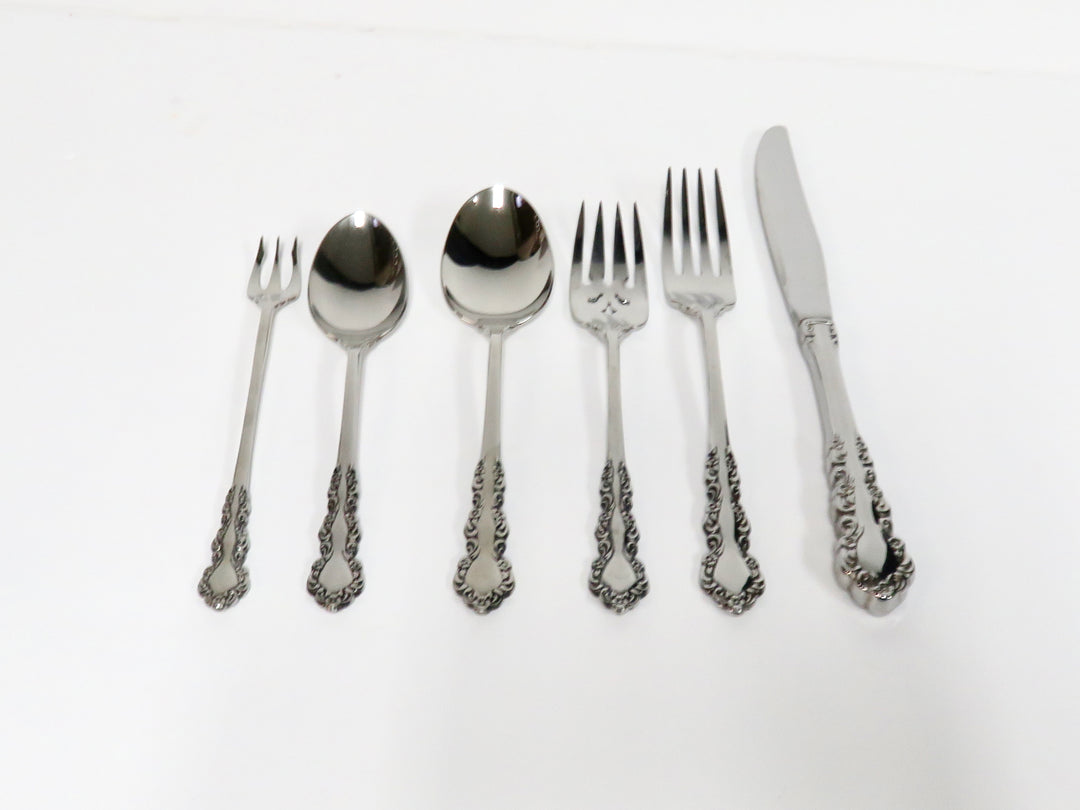 Oneida "Shelley" Flatware