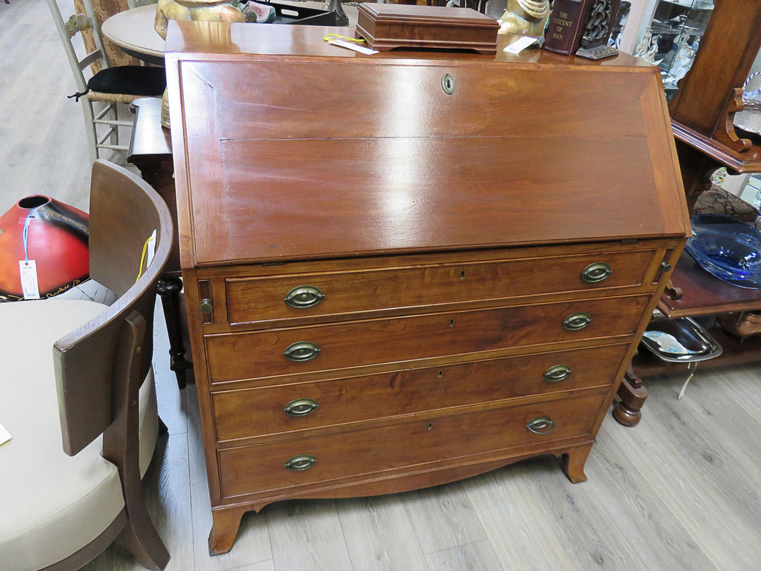 Antique American Hepplewhite Slant-Top Desk