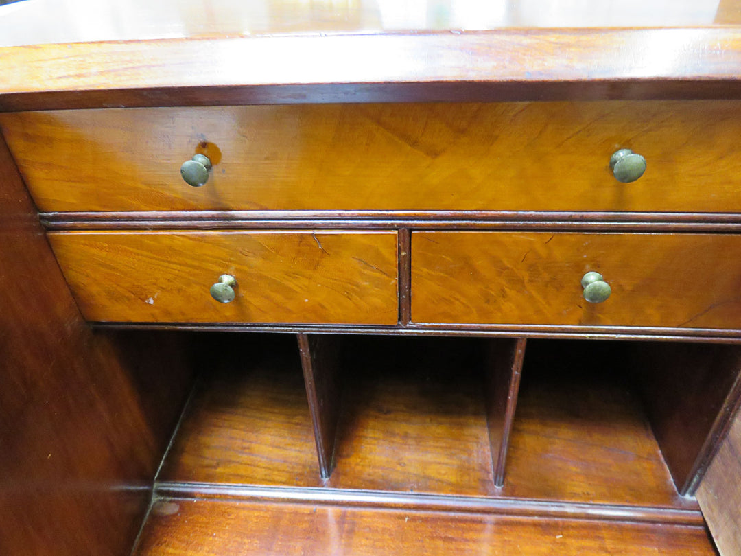 Antique American Hepplewhite Slant-Top Desk